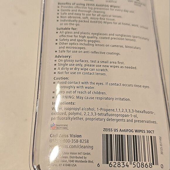 Zeiss 30-PK Gentle & Thorough Anti- Fog Lens Cleaner Wipes in Case - Picture 10 of 10